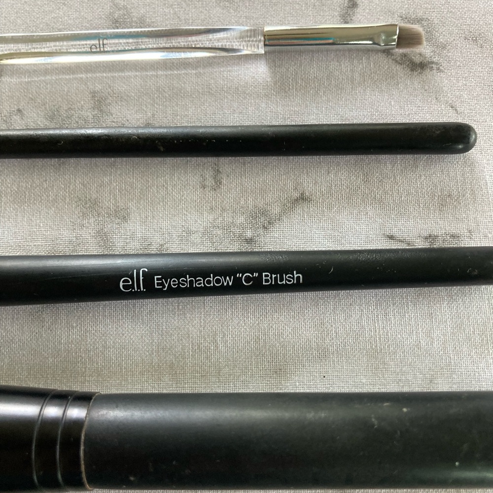 Assorted makeup brushes bundle - Picture 4 of 5